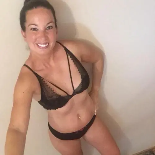 julialorio image 0